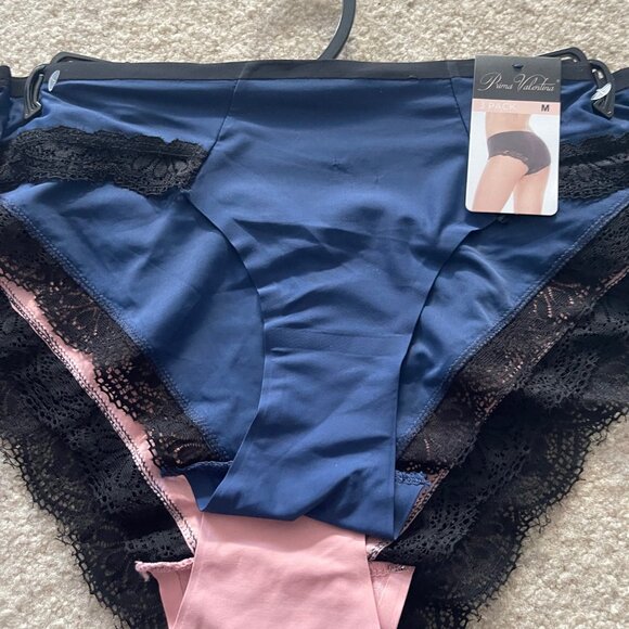 LACEY Prima Valentina Brand Comes with hanger set of 3 - Picture 1 of 4
